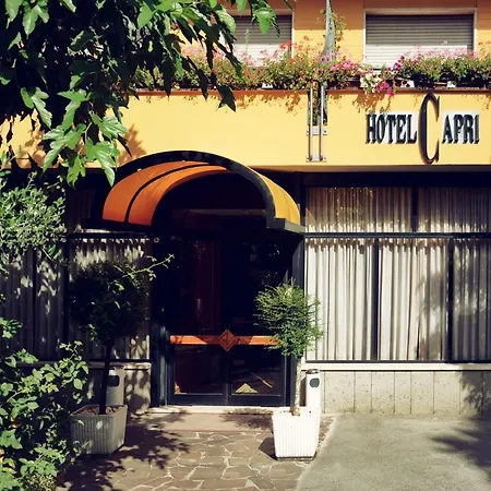 Capri Hotel 3*
