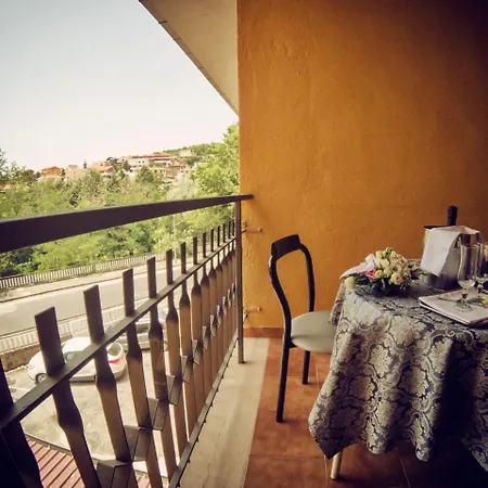 Capri Otel 3*